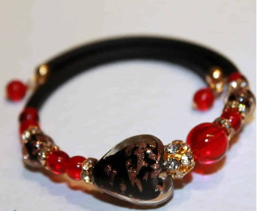 Murano stiklo rankų darbo apyrankė „Black Ruby“